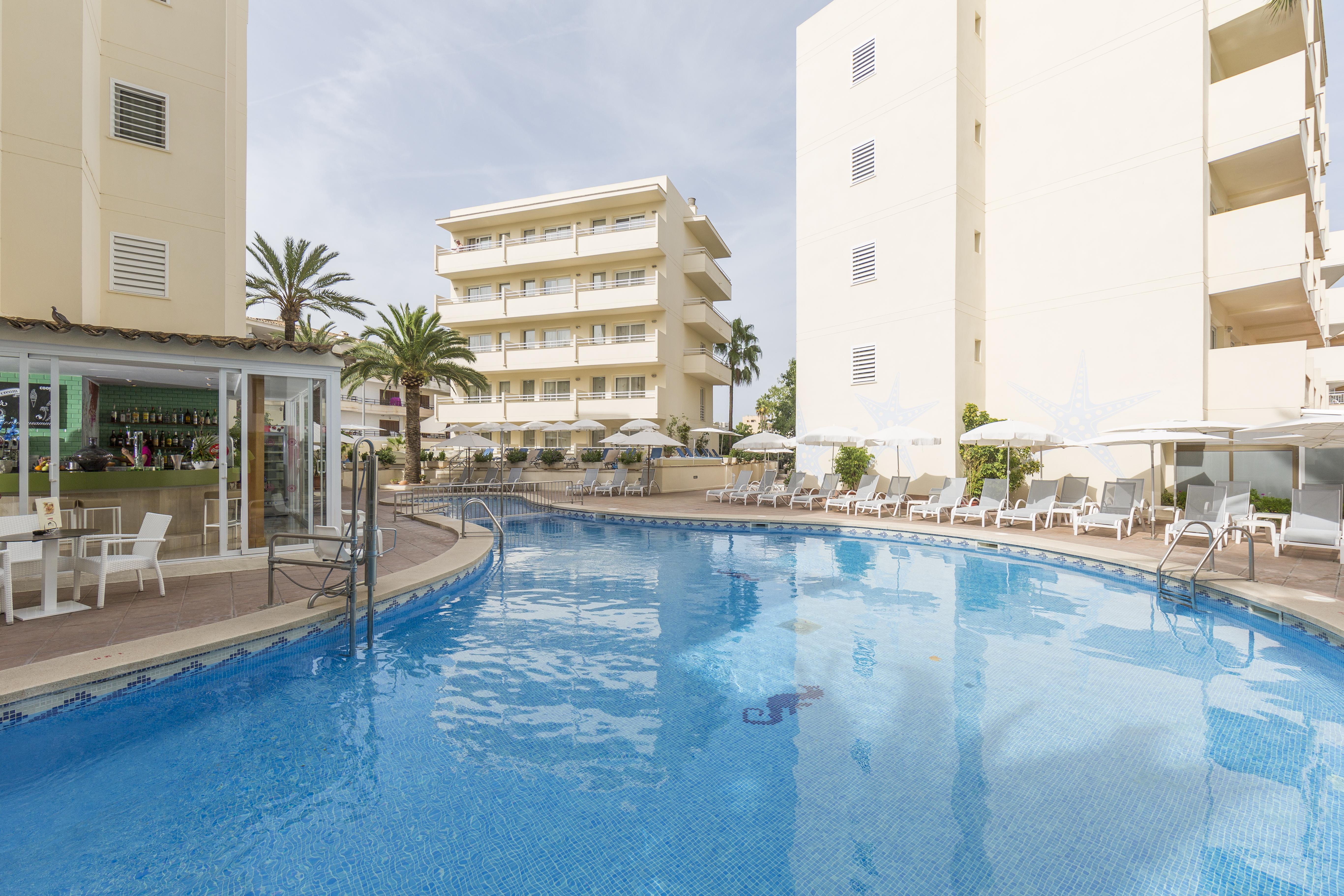 Cabot Cap De Mar Hotel Cala Bona  Exterior photo