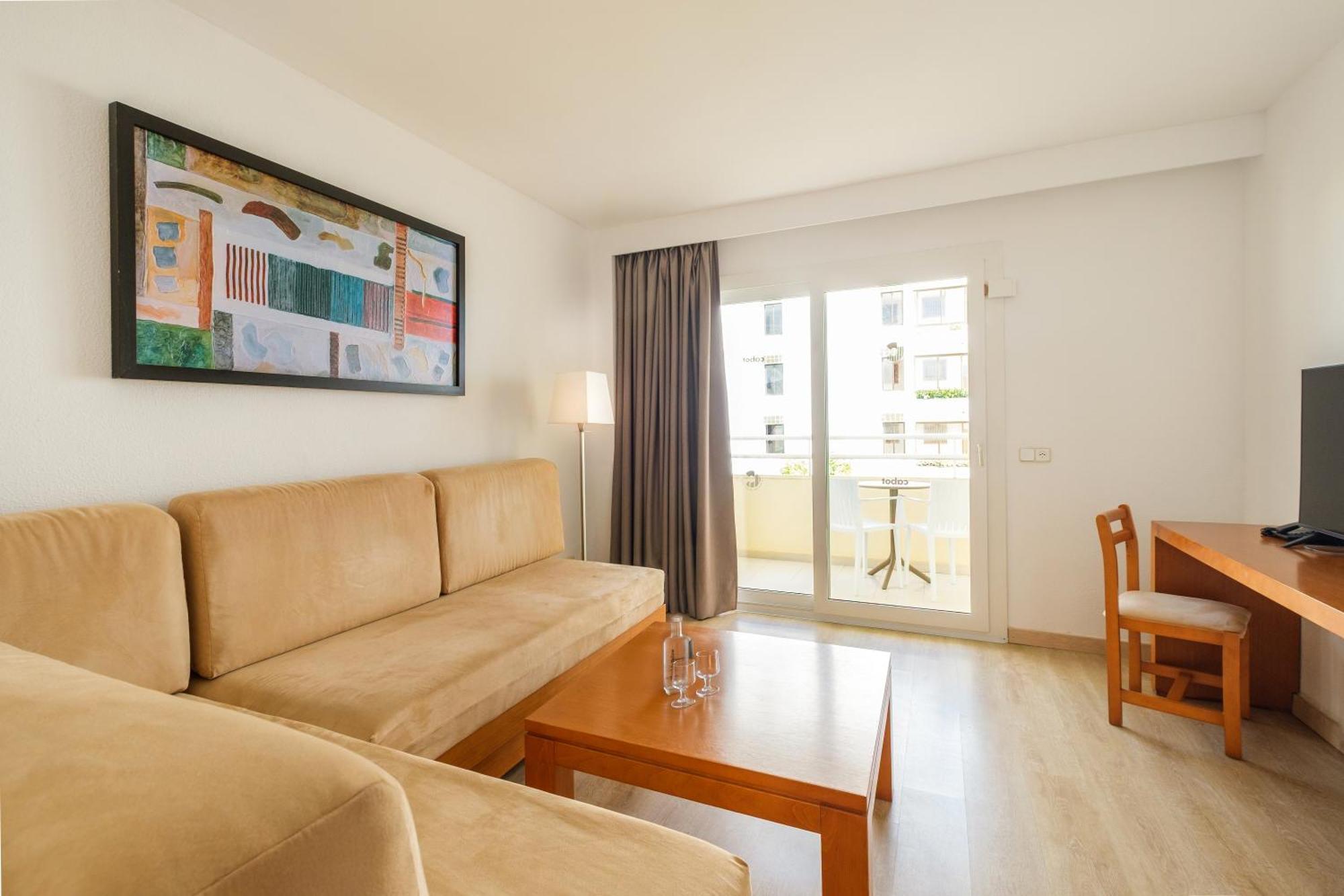 Cabot Cap De Mar Hotel Cala Bona  Room photo