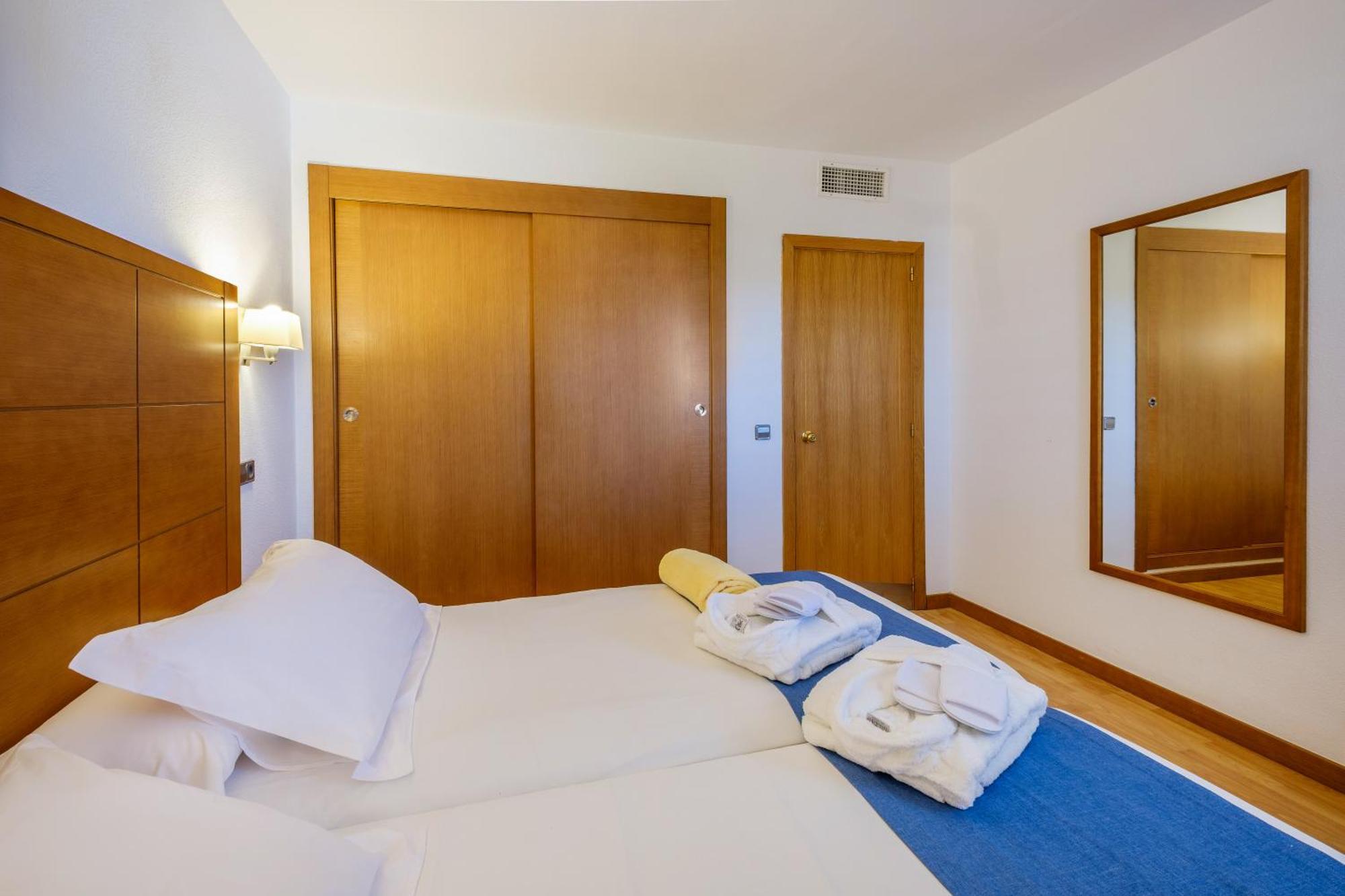 Cabot Cap De Mar Hotel Cala Bona  Room photo