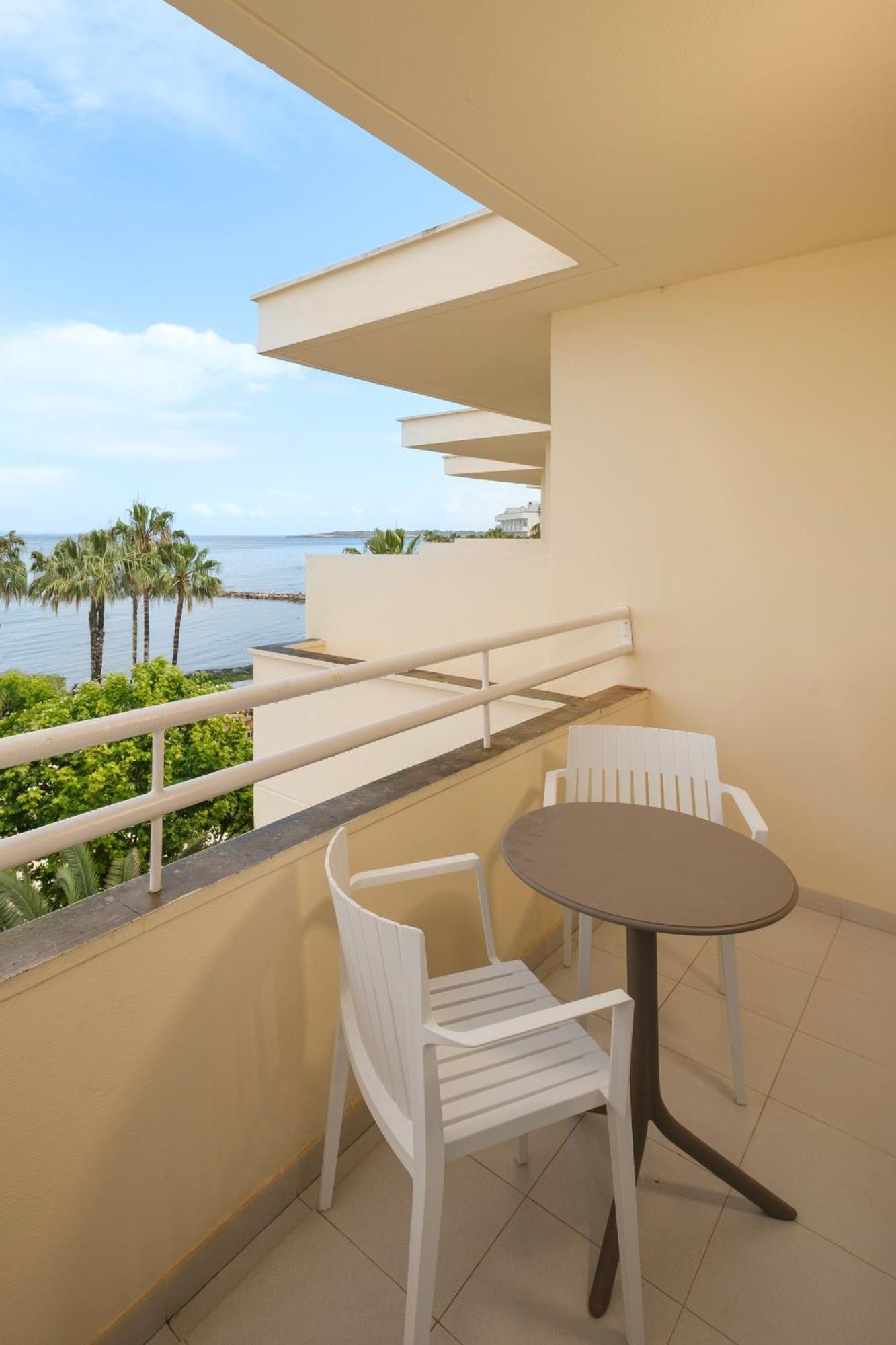 Cabot Cap De Mar Hotel Cala Bona  Room photo